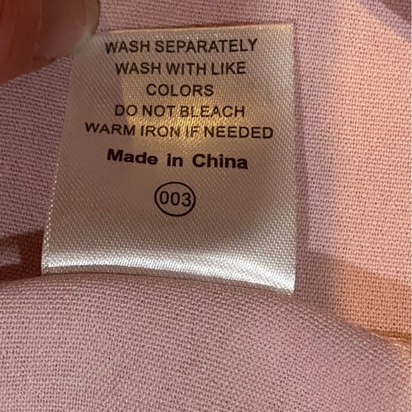 Sz M Pink Dacron Polyester Dress with frilly sleeves, ruffles, ties at waist. - Picture 14 of 16